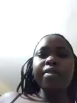 Snapshot of Sweetcecie01 chatting on 10.10.25 Sweetcecie01 online show from 10.10.25