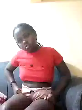 Snapshot of Sweetcecie01 chatting on 11.14.25 Sweetcecie01 online show from 11.14.25