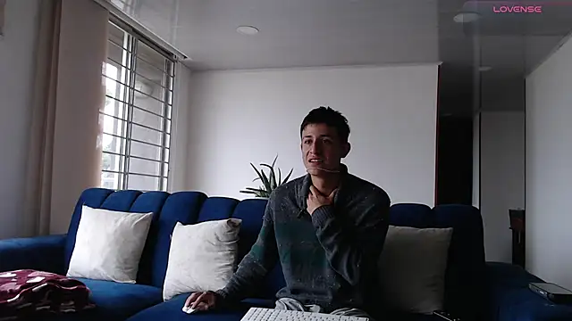 ashely ryan24 online show from 03.11.25