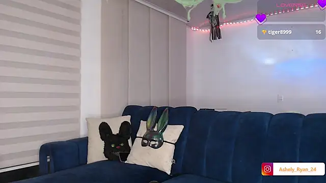ashely ryan24 online show from 10.08.25