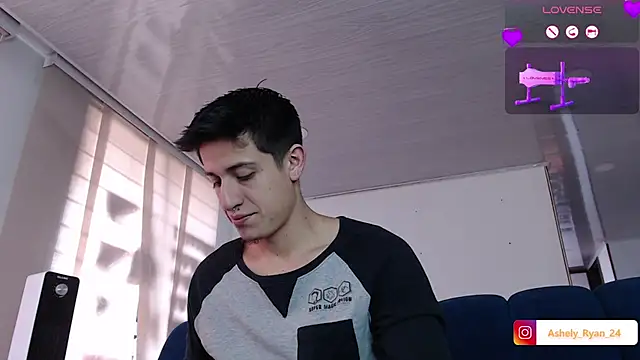 ashely ryan24 online show from 11.09.25