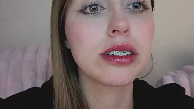 Snapshot of SofiaGc chatting on 01.14.26 SofiaGc online show from 01.14.26