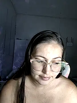 Snapshot of dani123unica chatting on 09.17.25 dani123unica online show from 09.17.25