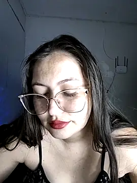 Snapshot of dani123unica chatting on 09.27.25 dani123unica online show from 09.27.25