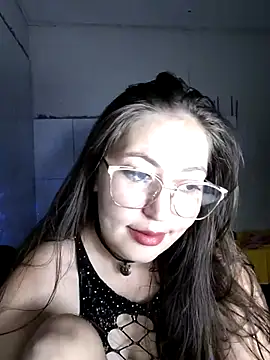 Snapshot of dani123unica chatting on 09.28.25 dani123unica online show from 09.28.25