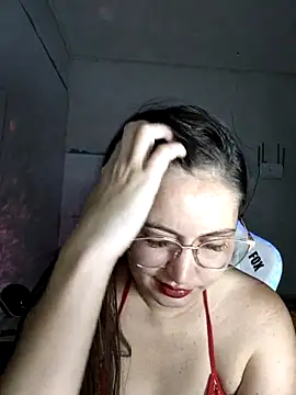 Snapshot of dani123unica chatting on 09.29.25 dani123unica online show from 09.29.25
