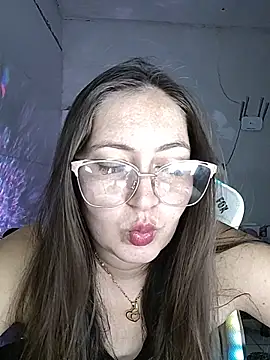 Snapshot of dani123unica chatting on 10.16.25 dani123unica online show from 10.16.25