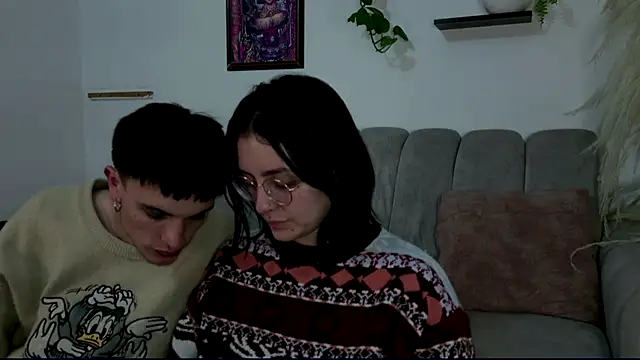 Snapshot of DeniseandDerek_time chatting on 02.10.25 DeniseandDerek time online show from 02.10.25