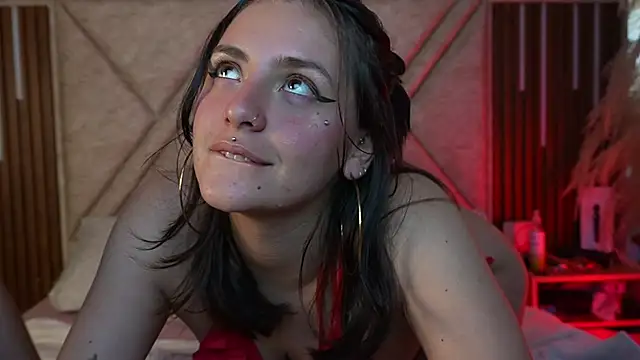 Snapshot of DeniseandDerek_time chatting on 12.22.25 DeniseandDerek time online show from 12.22.25