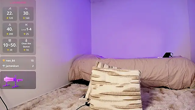 Snapshot of Madeline_Dreams chatting on 11.14.25 Madeline Dreams online show from 11.14.25