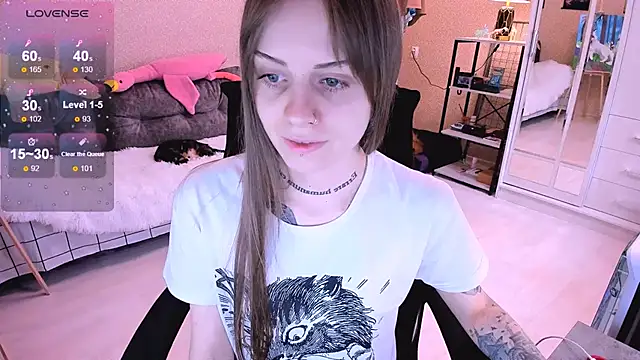 NaniMoore online show from 01.10.25