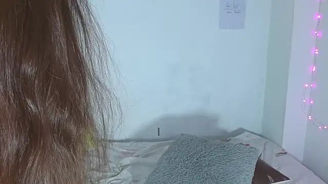 Snapshot of auroraa_sexy chatting on 03.19.25 auroraa sexy online show from 03.19.25