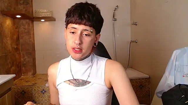 Snapshot of Ethan_lennox chatting on 11.14.25 Ethan lennox online show from 11.14.25