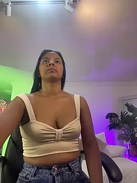 JANYLOVE   online show from 05.18.26