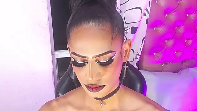 Aslhy Goddessx online show from 10.19.25