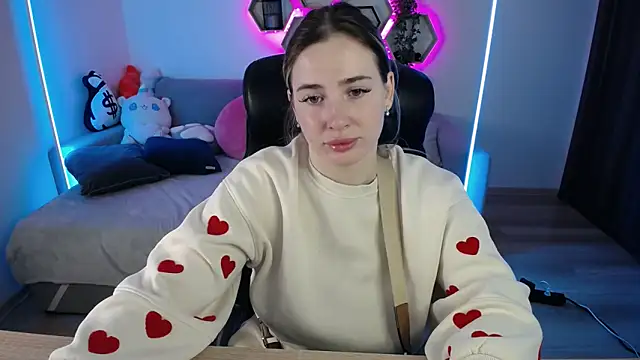 Snapshot of SabrinViolet chatting on 10.22.25 SabrinViolet online show from 10.22.25
