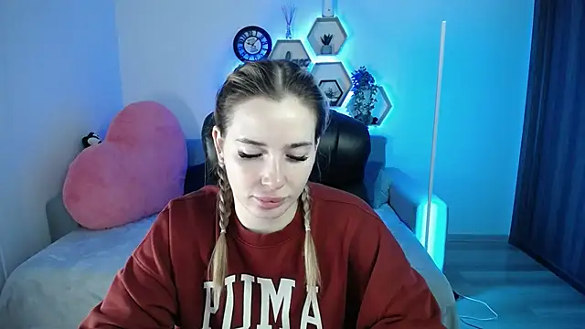 SabrinViolet online show from 01.14.26