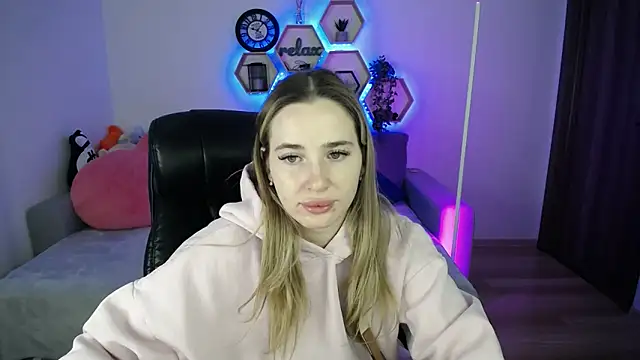 SabrinViolet online show from 02.21.26