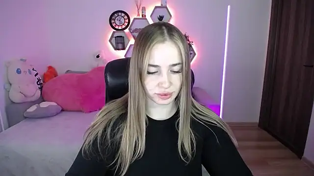 SabrinViolet online show from 05.03.26