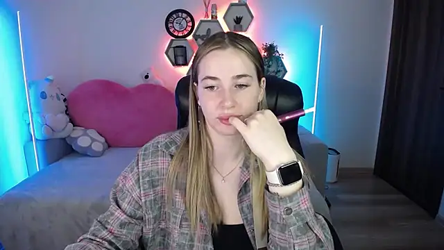 SabrinViolet online show from 05.25.26