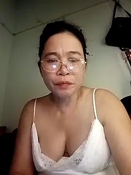 Snapshot of Sexy-asslove90 chatting on 09.19.25 Sexy-asslove90 online show from 09.19.25