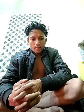 Snapshot of Indiandaddy11 chatting on 12.19.25 Indiandaddy11 online show from 12.19.25
