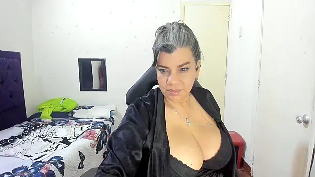 vikyadams online show from 02.15.26