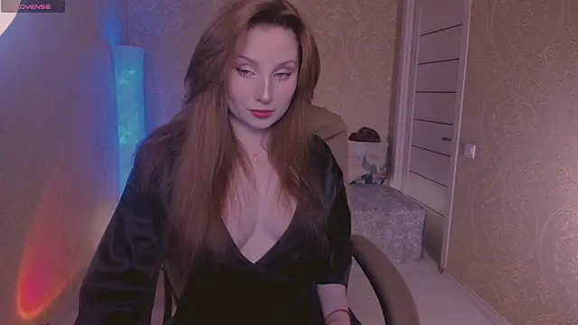 Eesmaaarrr online show from 01.25.25