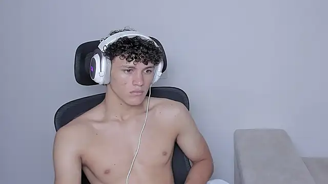 laurent nova online show from 09.23.25