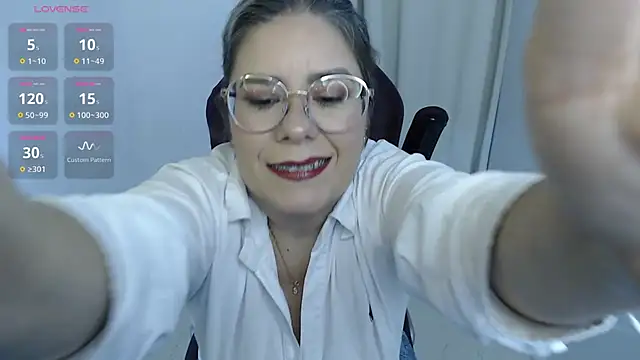 Snapshot of zehra_sanem chatting on 07.16.26 zehra sanem online show from 07.16.26