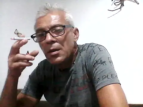 Snapshot of Picolo4111 chatting on 09.20.25 Picolo4111 online show from 09.20.25