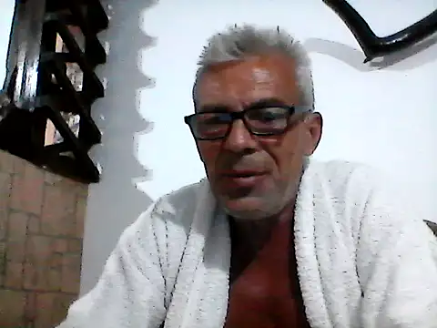 Snapshot of Picolo4111 chatting on 09.22.25 Picolo4111 online show from 09.22.25