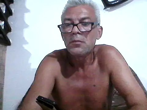 Snapshot of Picolo4111 chatting on 09.23.25 Picolo4111 online show from 09.23.25