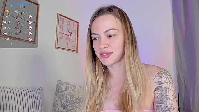 damn cutie online show from 10.27.25