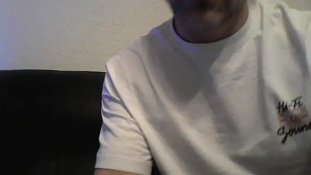 Snapshot of AttractiveSilk5 chatting on 02.08.26 AttractiveSilk5 online show from 02.08.26