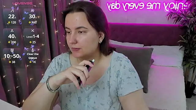 FeralPeach online show from 09.21.25