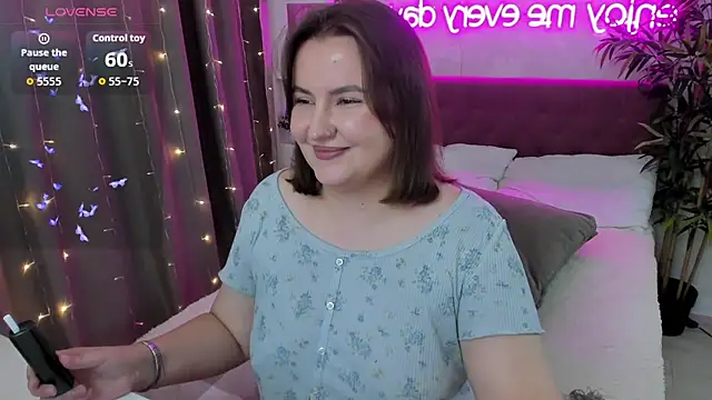 FeralPeach online show from 10.01.25