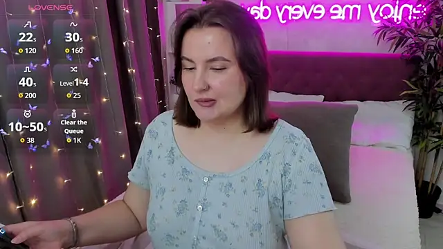 FeralPeach online show from 10.15.25