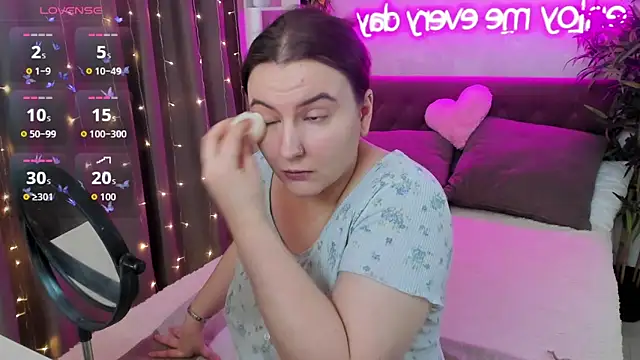 FeralPeach online show from 03.12.26