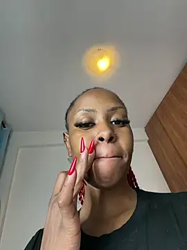 Snapshot of Rose_berry chatting on 06.17.26 Rose berry online show from 06.17.26