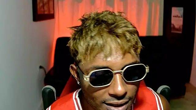 Snapshot of Black_indiian chatting on 11.27.25 Black indiian online show from 11.27.25