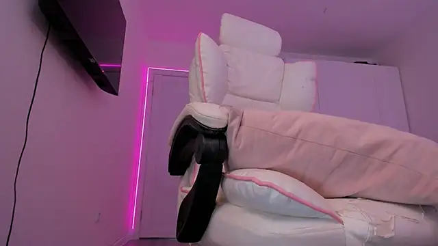 Eva Davi online show from 03.19.25