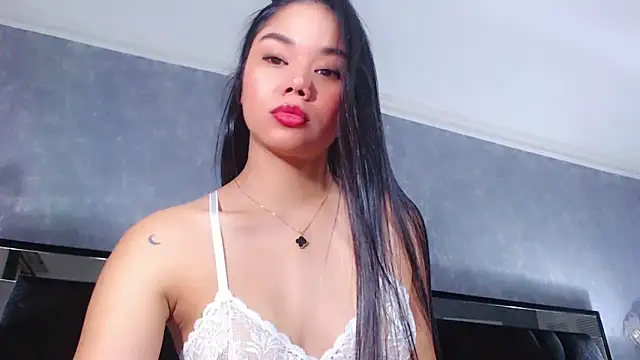 JasmineMoore online show from 03.04.25