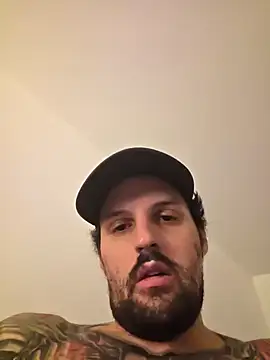 Snapshot of inkedboy7 chatting on 11.11.25 inkedboy7 online show from 11.11.25