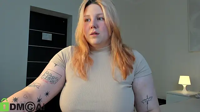 Snapshot of Ruth_Oliver chatting on 10.23.25 Ruth Oliver online show from 10.23.25