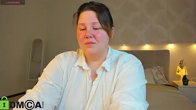 Ruth Oliver online show from 06.06.26