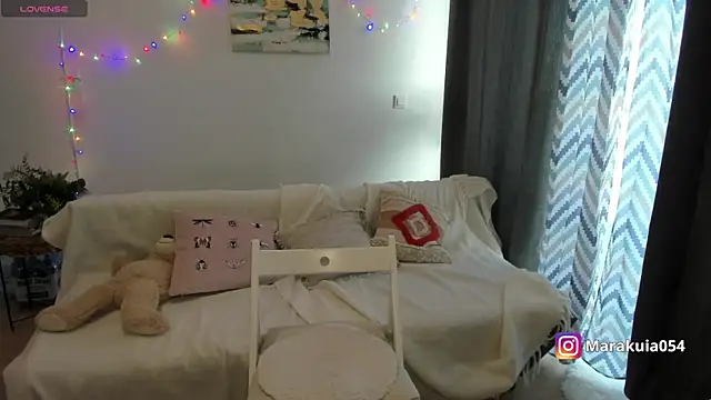 Snapshot of Marakuia054 chatting on 01.04.25 Marakuia054 online show from 01.04.25
