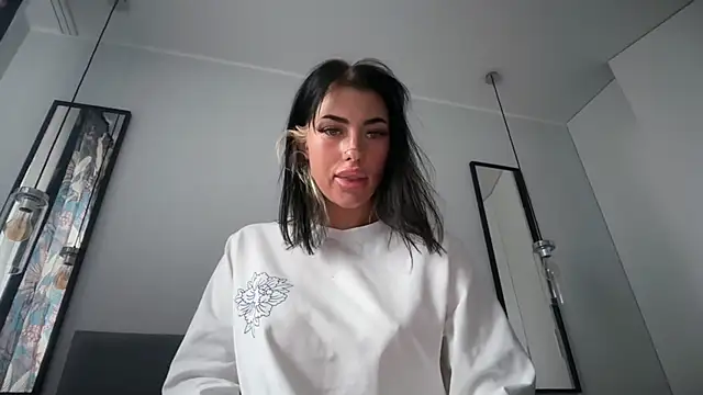 Snapshot of Marakuia054 chatting on 12.14.25 Marakuia054 online show from 12.14.25