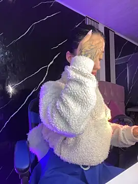 Ady 18 online show from 11.29.25