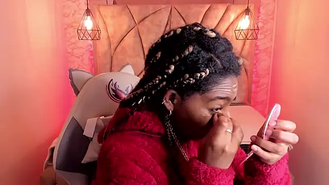 Queen perla  online show from 02.21.25